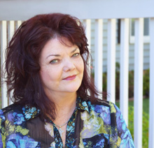 Mary Rodriguez, guitar art